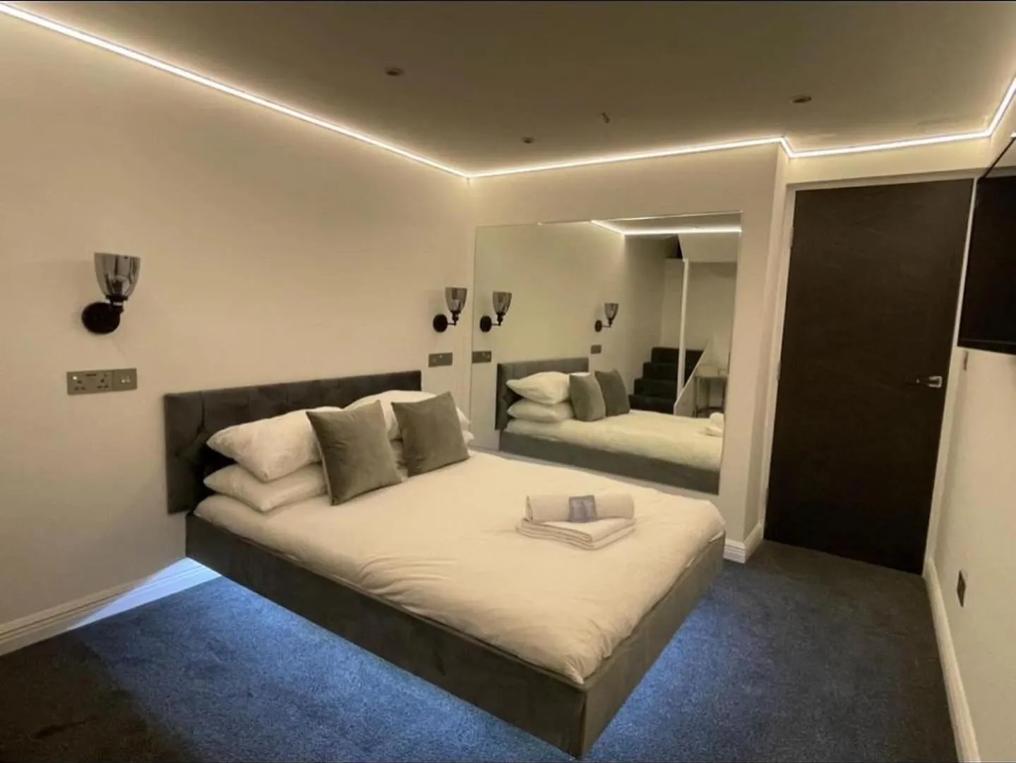 Edinburgh City 2Bedroom & Steam Room!